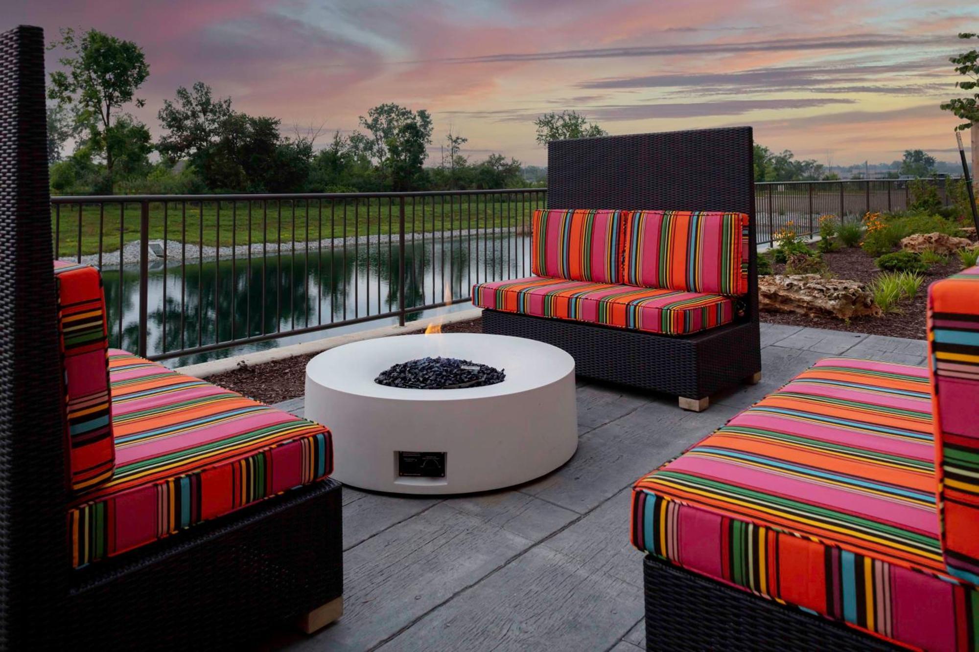 Hilton Garden Inn By Hilton Fort Wayne North Sunnybrook Acres Exteriör bild