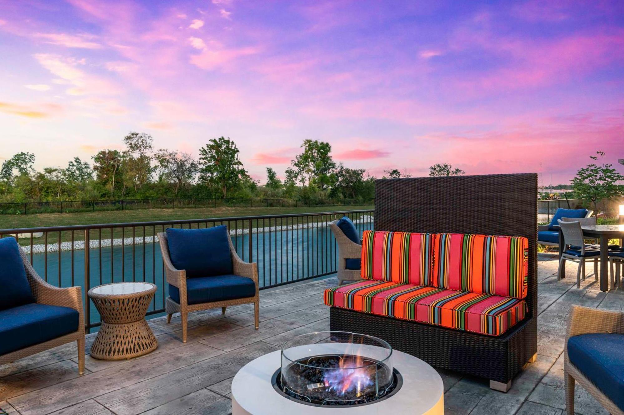 Hilton Garden Inn By Hilton Fort Wayne North Sunnybrook Acres Exteriör bild