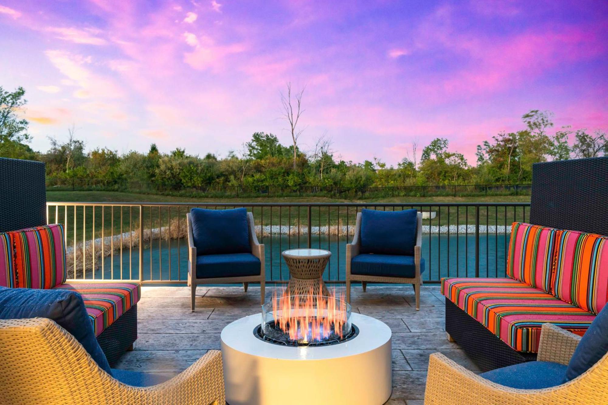 Hilton Garden Inn By Hilton Fort Wayne North Sunnybrook Acres Exteriör bild